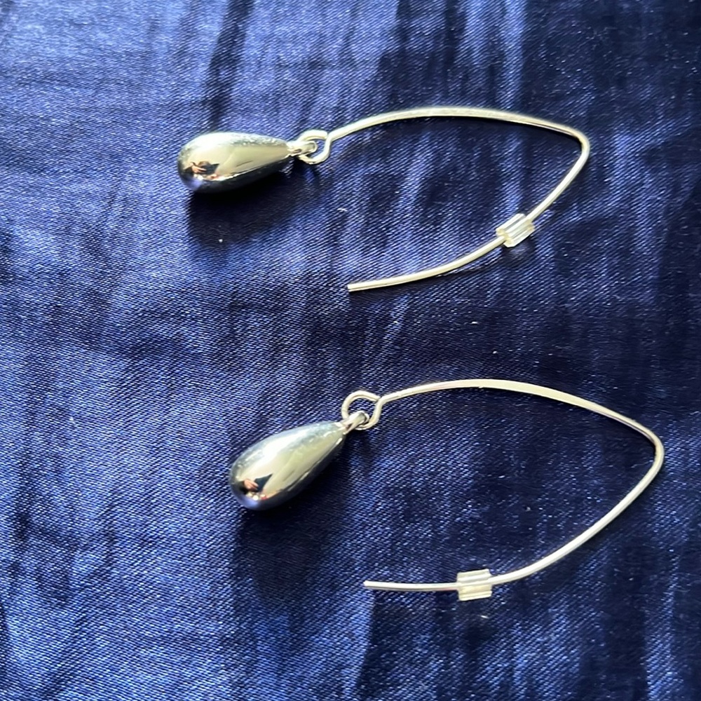 Silver teardrop earrings